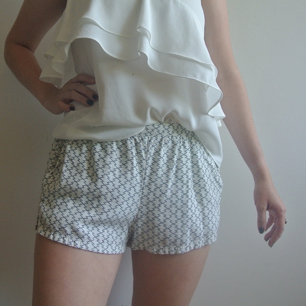 Silence + Noise White shorts